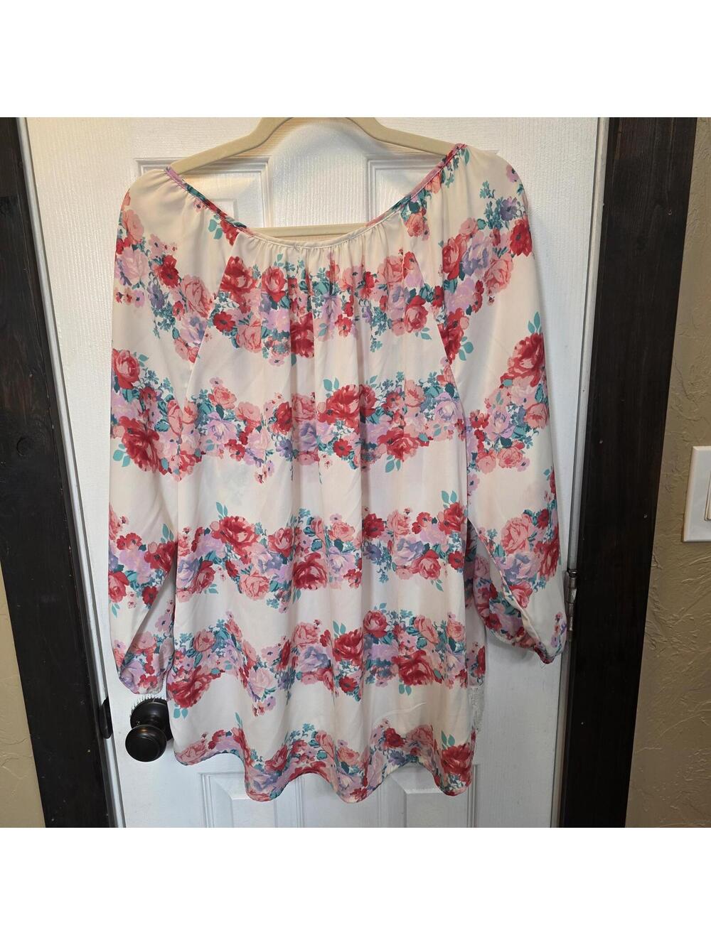 Jolt Women's Floral Print Long Sleeve Blouse with Lace Trim- XXL - Picture 6 of 8